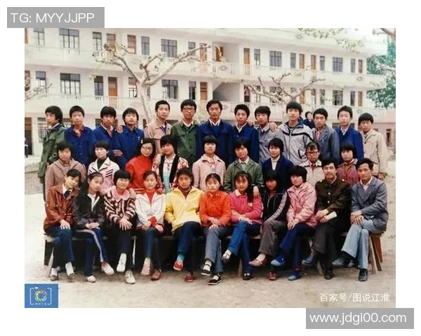 周芳专访:从青涩少女到羽毛球冠军的奋斗与成长之路